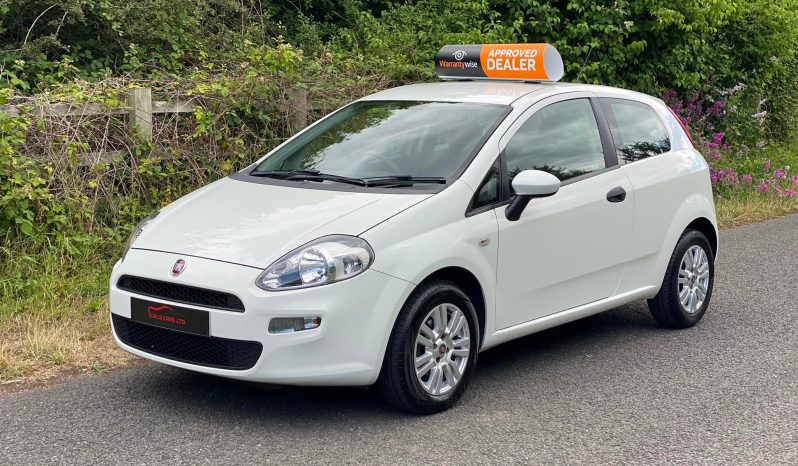 2015 Fiat PUNTO full